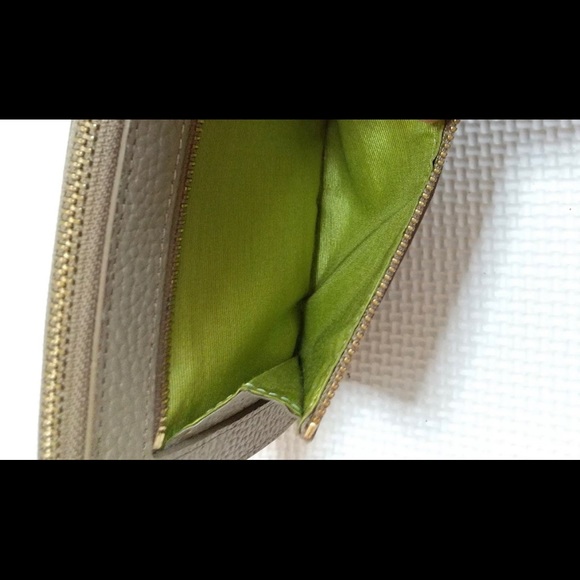 ADMU.    Phone fits.  LOOK how nice! EUC. Bright colors inside  Mint condition! - Picture 5 of 6